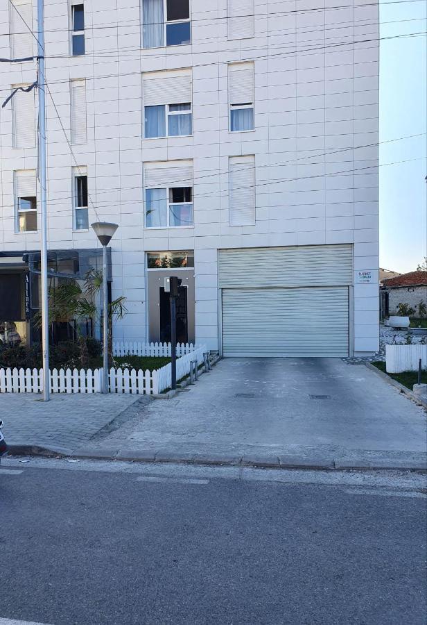 Rovena'S Apartment - Free Parking Tiran Dış mekan fotoğraf