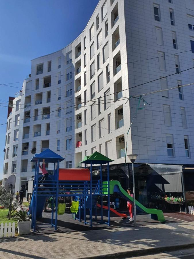 Rovena'S Apartment - Free Parking Tiran Dış mekan fotoğraf